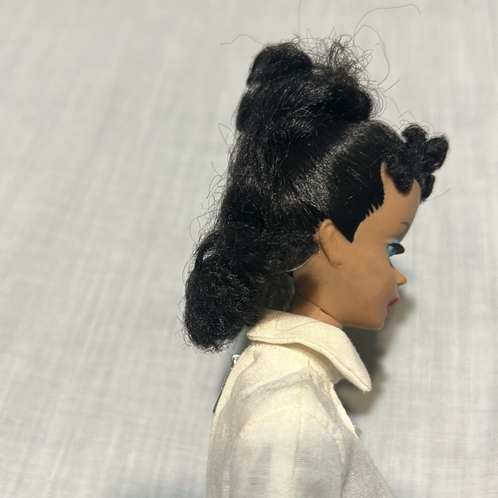 Vintage Barbie Doll for Collectors; Great Find! - Picture 4 of 5